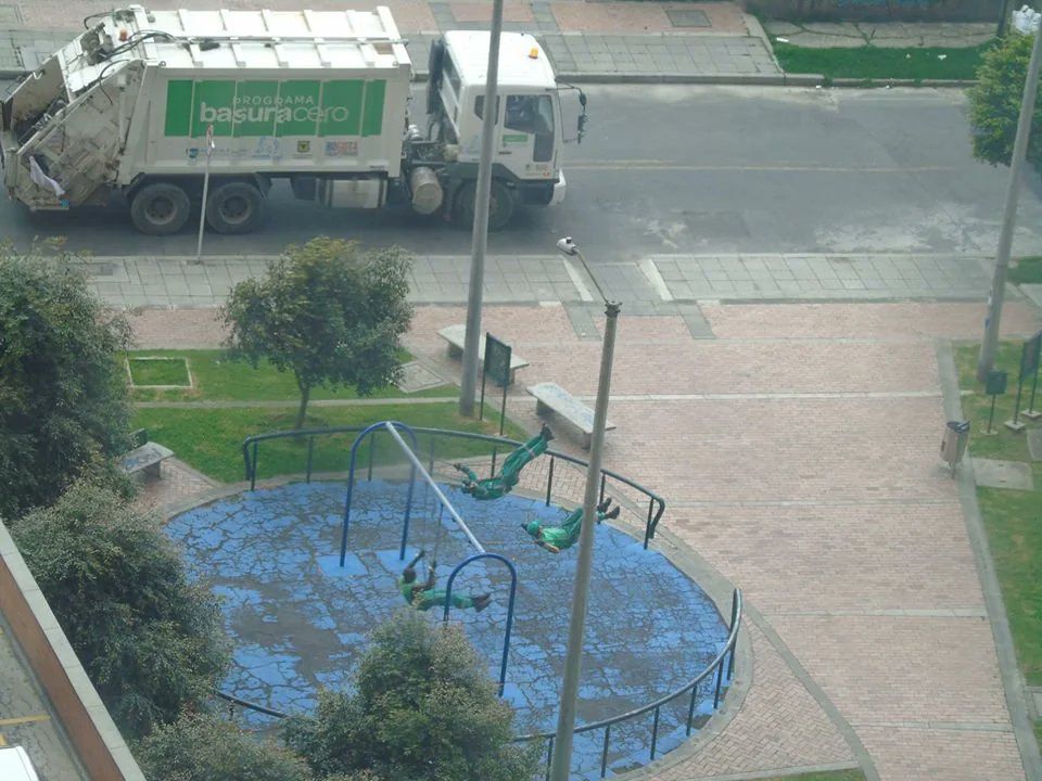 WolfofX's tweet photo. 20. Garbagemen taking a break https://t.co/z0Pvxjo2RS