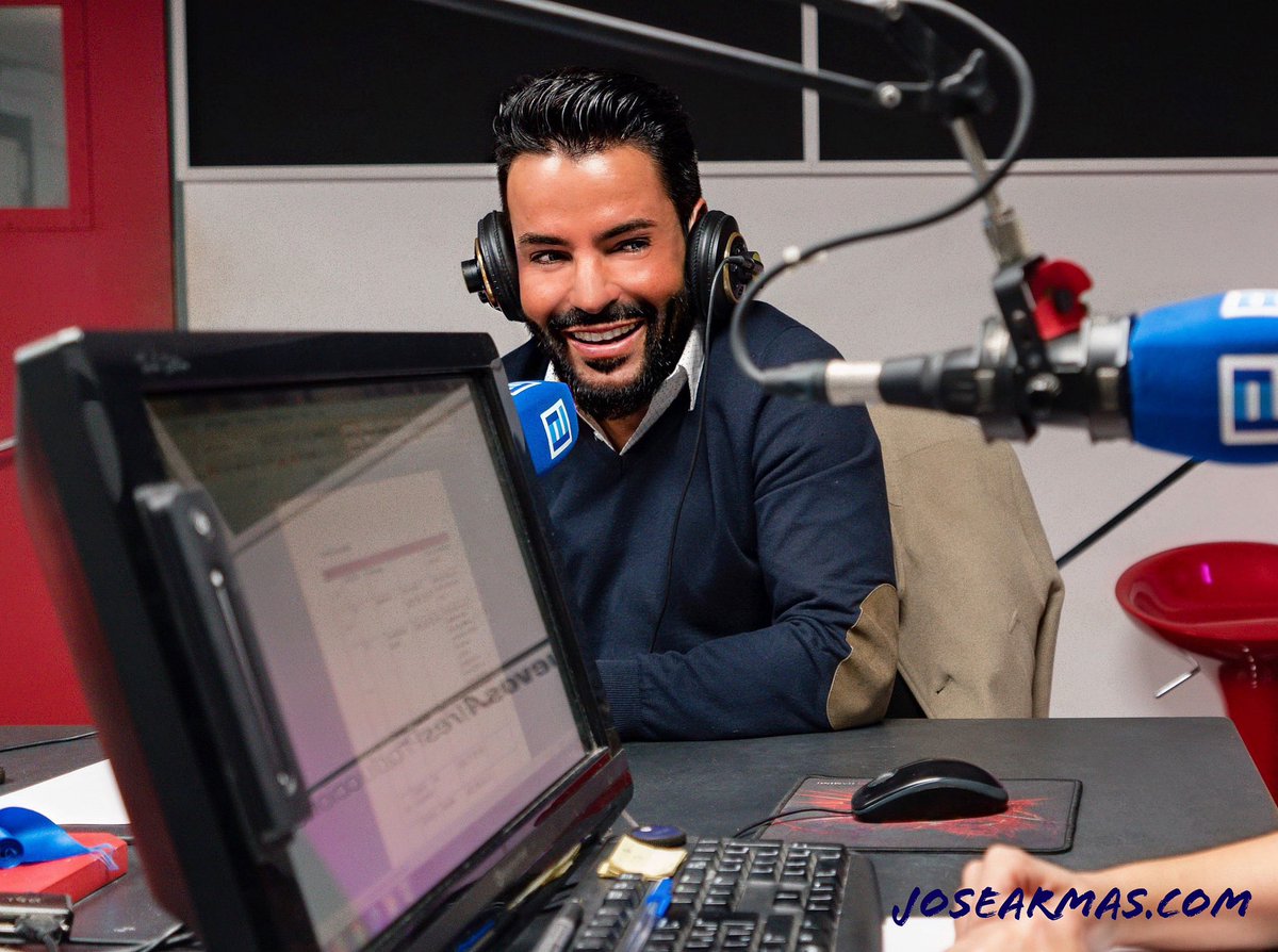JoseArmasMontes's tweet photo. 🎙️📻 Hoy, a las 19:05h, os espero en RPA (#Radio del #Principado de #Asturias) con @Arantxa_Nieto 😊.

#JoséArmas #ElIlusionista #mago #artista #magia #espectáculos #radio https://t.co/ewZ9XITPAi