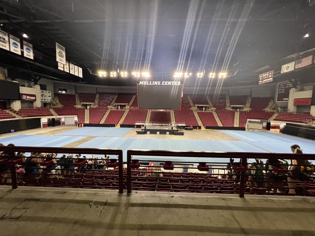 Hamden High Dragons Cheer tweet media