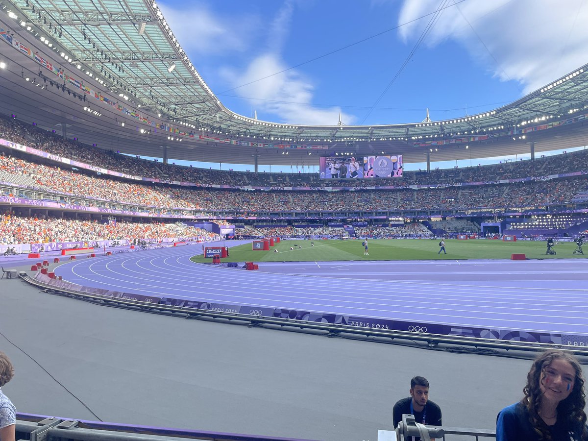 Sara Libby tweet media