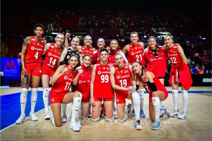 HAYDİ KIZLAR…
KALBİMİZ SİZİNLE 🇹🇷🤍

#ATATÜRKÜNkızları
#FileninSultanlar
#Paris2024   
#ŞampiyonlarEvi