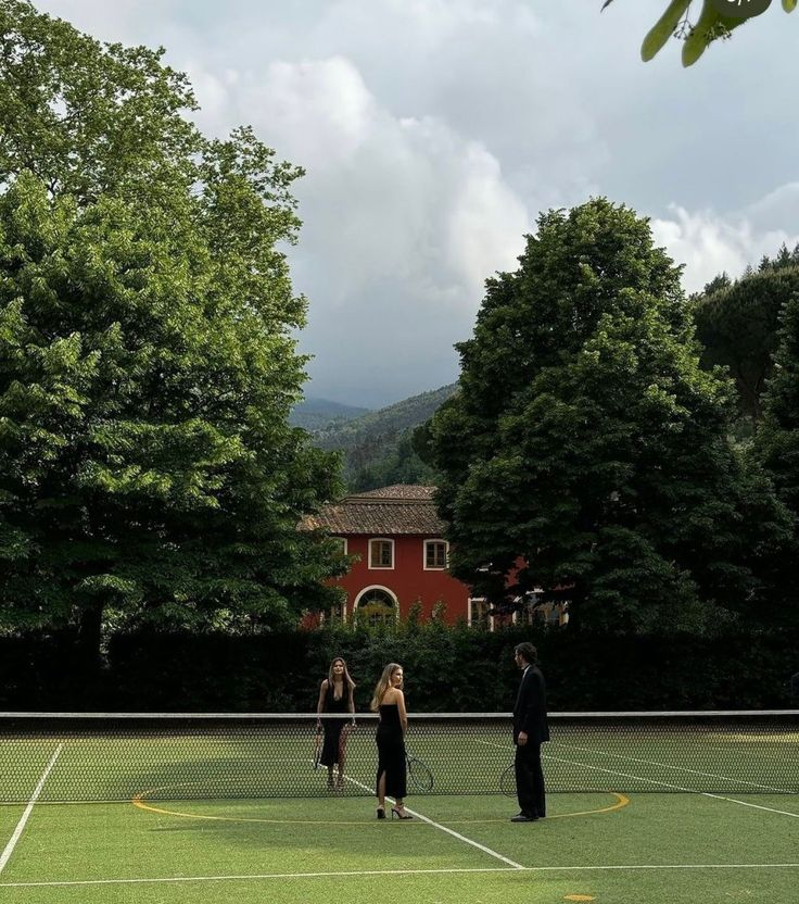 We profoundly apologise for the confusion caused by the signposting to the Campari Lounge last night. 

It seems that there has been a mistake, and some of our guests ended up on the Tennis Court instead of our annual 'Notte di Campari' in the Lounge.

Match was 4/10 as we hear.