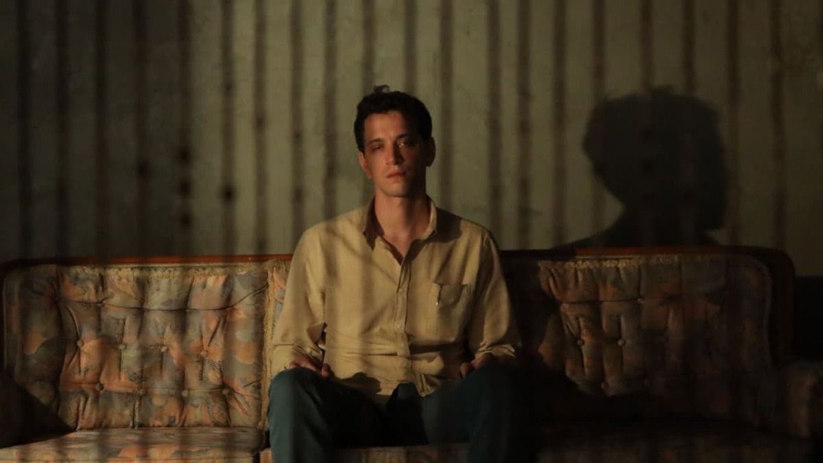 şu şekil düz duvarı seyrederek