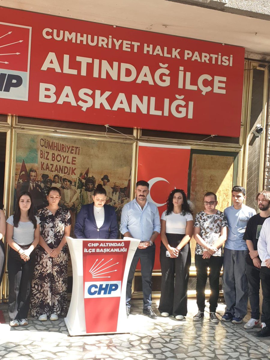 Instagram'ın kapatılması, ifade özgürlüğüne vurulmuş bir darbedir. Her türlü baskının karşısındayız ve özgür düşüncenin yanındayız. Susmayacağız, mücadeleye devam edeceğiz.
<a href="/TolgaTurgut_06/">Tolga Turgut</a> <a href="/DrErkol/">Dr. Ümit Erkol</a> @gkhanurun7