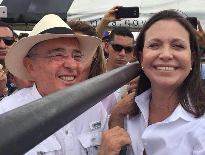 El imputado es el héroe de Maria Corina.

#EdmundoEsGuaido2
#PuebloSonrienteYEnPaz
#VenezuelaSeRespeta
<a href="/NicolasMaduro/">Nicolás Maduro</a> <a href="/dcabellor/">Diosdado Cabello R</a> <a href="/delcyrodriguezv/">Delcy Rodríguez</a> <a href="/jorgerpsuv/">Jorge Rodríguez</a> <a href="/CMonteroOficial/">Carlos Montero</a> <a href="/MonagasVen/">Soy Alexa 🐝</a>  <a href="/ChavezErtugrul/">ErtugrulChavez</a> <a href="/emprendamos2022/">Ida 🇻🇪💋</a>