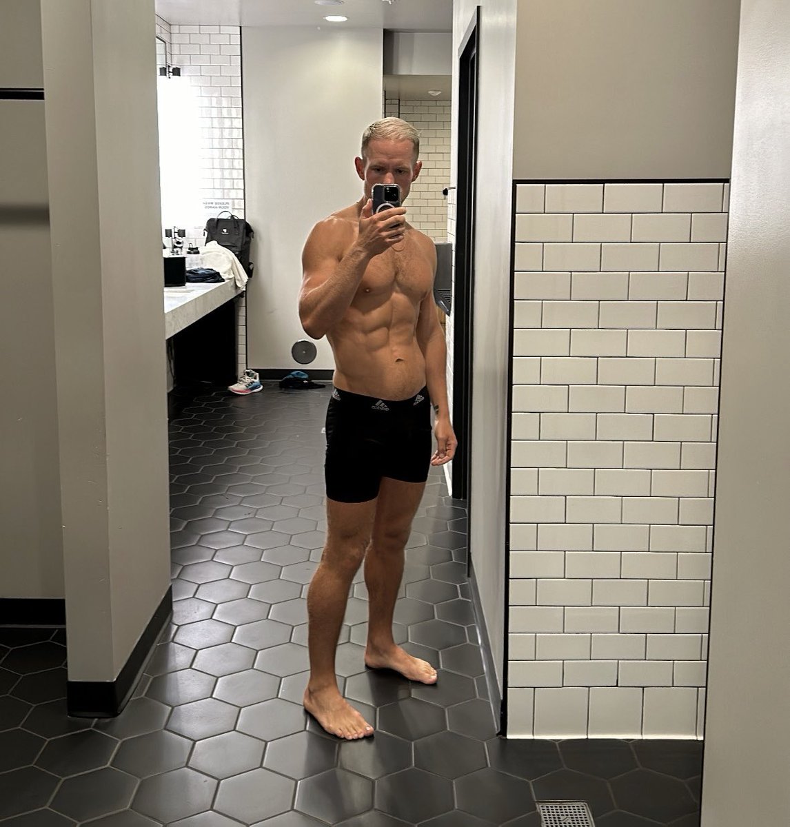 lucaparker22's tweet photo. hiiiiiiii bb. it’s been a minute 🫶🏻 https://t.co/ljWxLwrBDe