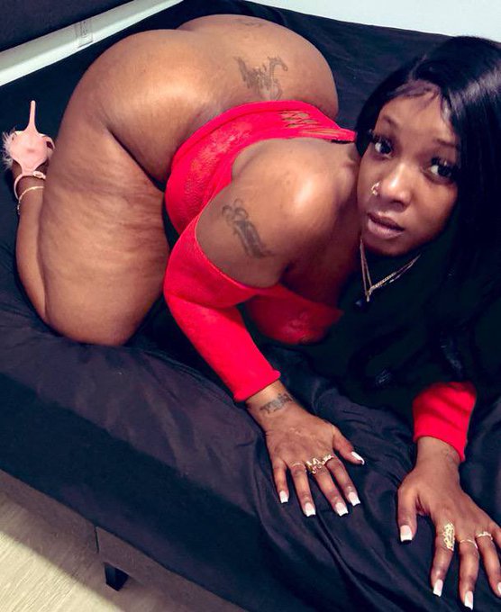 YOU THREE GOT THE REST OF A BROTHER SUMMER LOOKING....🤤🍆😈😘❤️💪🏿 @TMurdamouf @Eckobelleflexes @Brownie_XXX5<a href="/tag/feet"class="tags"><span>#feet</span></a><a href="/tag/fetish"class="tags"><span>#fetish</span></a><a href="/tag/explore"class="tags"><span>#explore</span></a><a href="/tag/weworking"class="tags"><span>#weworking</span></a><a href="/tag/toes"class="tags"><span>#toes</span></a><a href="/tag/reel"class="tags"><span>#reel</span></a>