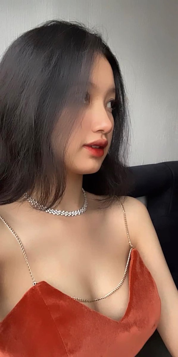 Chadingka's tweet image. The Asian water buffalo is critically endangered due to habitat destruction and hunting.