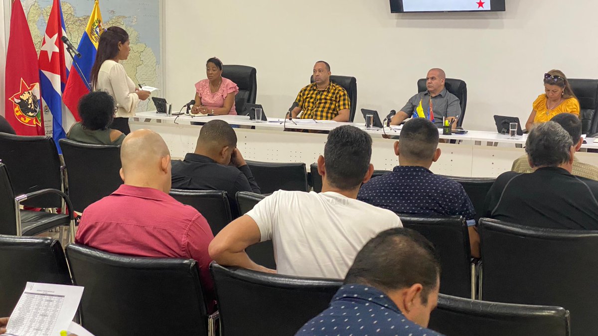 Consejo de dirección  reflexiona sobre el cumplimiento de los indicadores económicos de la MMCV, "La batalla económica consiste....en reforzar estructuras y equipos de dirección..." Díaz Canel. 14.06.2019. #CubaCoopera  .