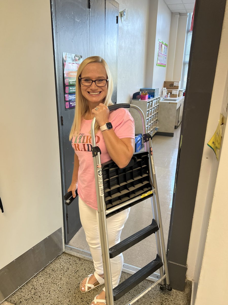 Our Superhero Teachers are getting ready to meet our Mustangs! We can’t wait to see you! ❤️💙 #WUESMustangs #WestU