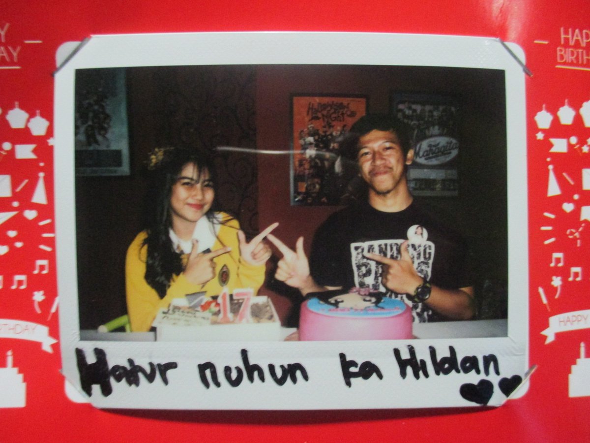 HildanEfendi10's tweet photo. Wilujeng hbd tepang birthday made aurel @MadeAurellia si gadis 8 agustus, sukses selalu yaaa, semoga apa yg diharapkan d usia skrg tercapai 💙🤲🏽
Bisa yuk adain sts lagi jakarta juga gas kalo ada mah 😏

See u soon cantik 😉
Terakhir kita ketemu di summer fest taun kmarin. 😎
Yg sts 18th aku lupa fotonya kemana belum kefoto keknya. 🤔
#Aurel25th