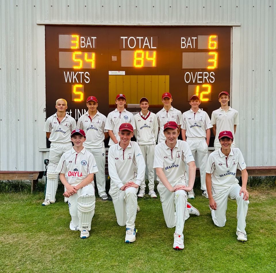 RealBanburyCC's tweet photo. 😮‍💨U17s made it 4 wins from 4 last night, with a five wicket victory vs Minster Lovell! 

T Spokes 4-10
T Finlay 54* https://t.co/AYrPzA9nno
