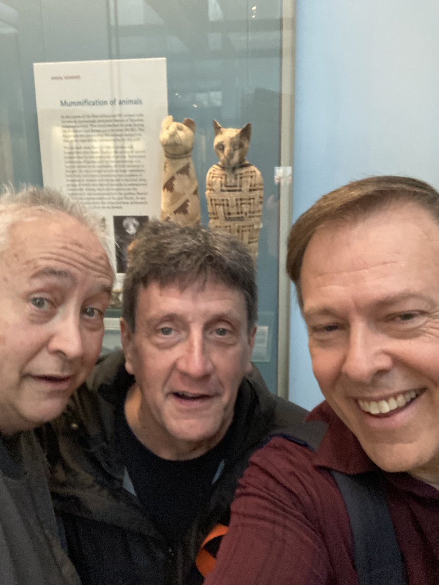 ChesterOrNot's tweet photo. Some more selfies! https://t.co/vMS3x4mg2D