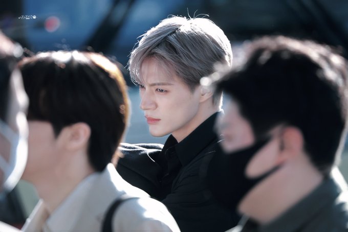 yum_423's tweet photo. 재노네 누나랑 지송이네 형이 결혼하게 되어서 상견례때 처음 만나는데
첫눈에 ..어라? 싶지 그러다 2차로 간 호텔 바에서 술잔 짠짠 맞대다가 입술도 부비고 아랫배도 맞추고
그렇게 태어나서 머리털나고 첨으로 원나잇하는 젠성 ..

아니 가족이라고 완식 취향도 비슷하다고..? 뭐 그런 거 https://t.co/dlXyZ9ayhZ