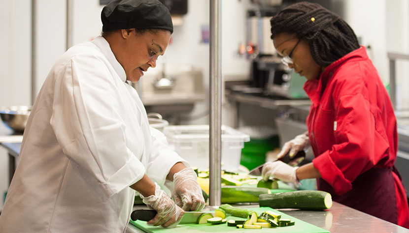LISCRhodeIsland's tweet image. The ACE program is 11-week culinary program that provides classroom, kitchen and real world experiences with practicum rotations in culinary arts. Participants need Workforce Essentials before enrolling in Amos House Culinary Ed. Classes: 9/4/24 – 11/22/24 risnapet.org