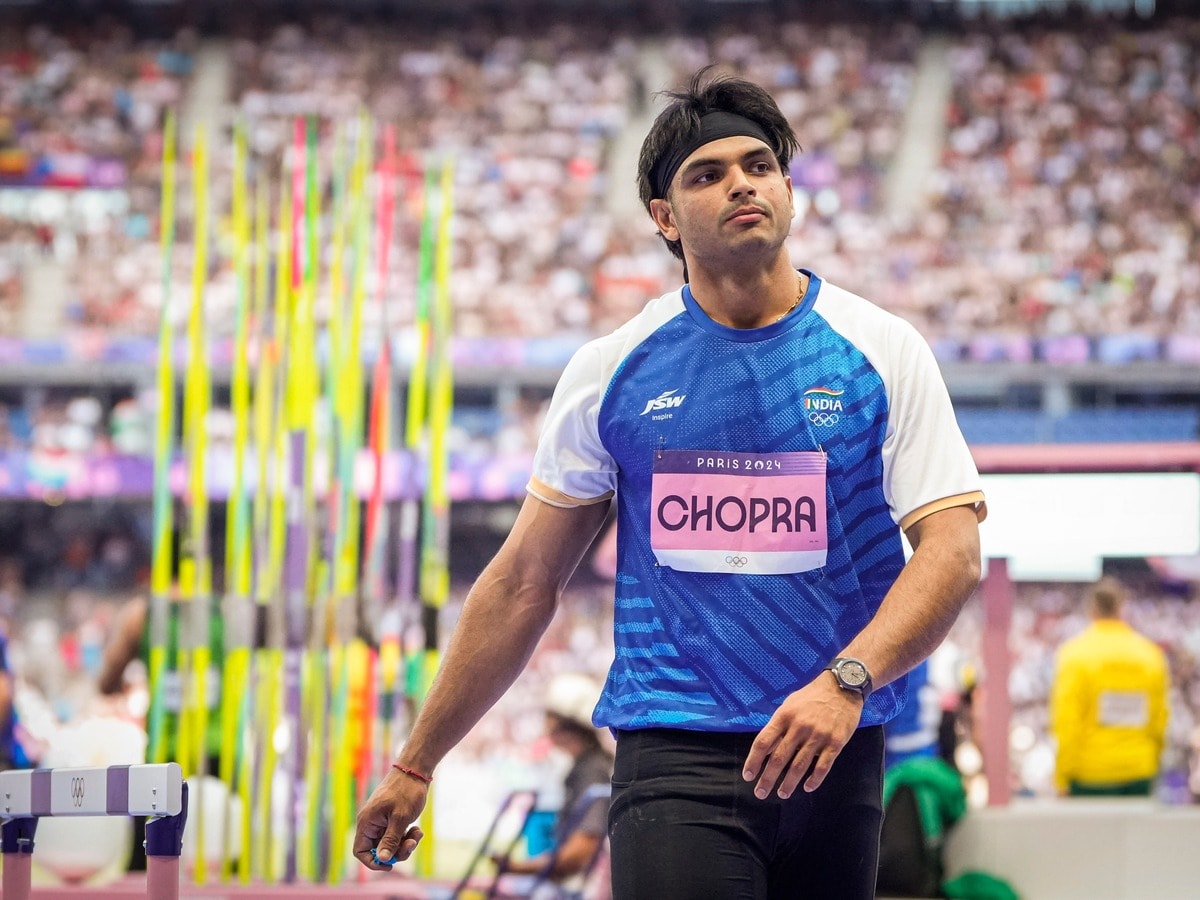 Prtmshrm's tweet photo. OUR CHAMP WINS SILVER 🥈 
India is proud of you @Neeraj_chopra1 ❤️🇮🇳

#NeerajChopra 
#OlympicGames    
#JavelinThrow https://t.co/XbfahoihYx
