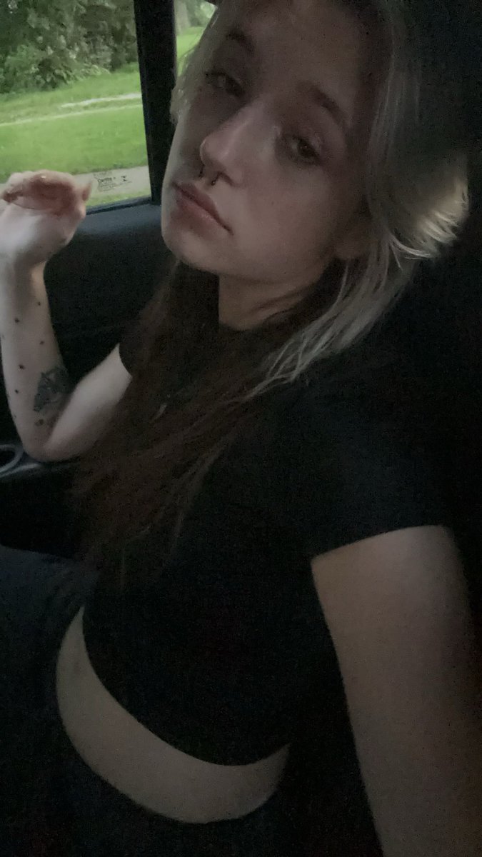 LizsLife420's tweet photo. good pigs silent send 😘🌸 
$maniamajick 
#findom 
#femdom 
#finsub 
#humanatm 
#moneyslave 
#paypig
#whalesub 
#humanwallet
#cashcow 
#tributes 
#footfetish 
#foot 
#feet
#paypiggies
#paypigwanted 
#paypiggy
#finpig
#goddessworship 
#paypal 
#cashapp 
#skype 
#skypecalls https://t.co/W6X6kysf0K