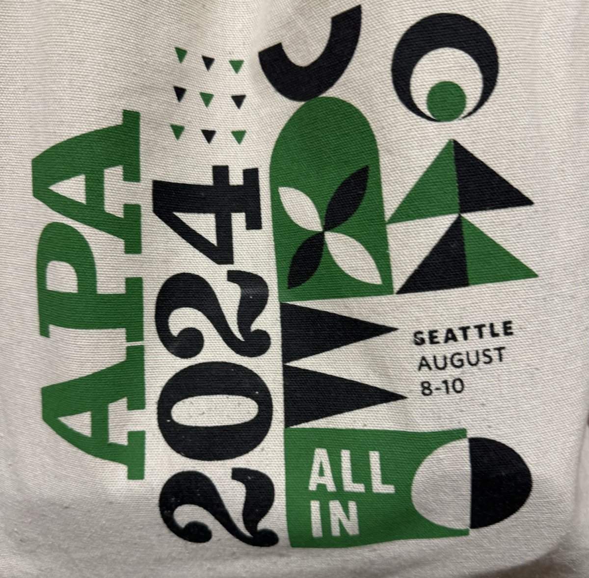 Immigration &amp; mental health. How do we see &amp; understand each other Psychological can restore humanity. Through psychological science that is decolonized, done with cultural humility, &amp; for social justice we inform society &amp; improve our society. 
#ValuePsych
#APA2024
#AllIn