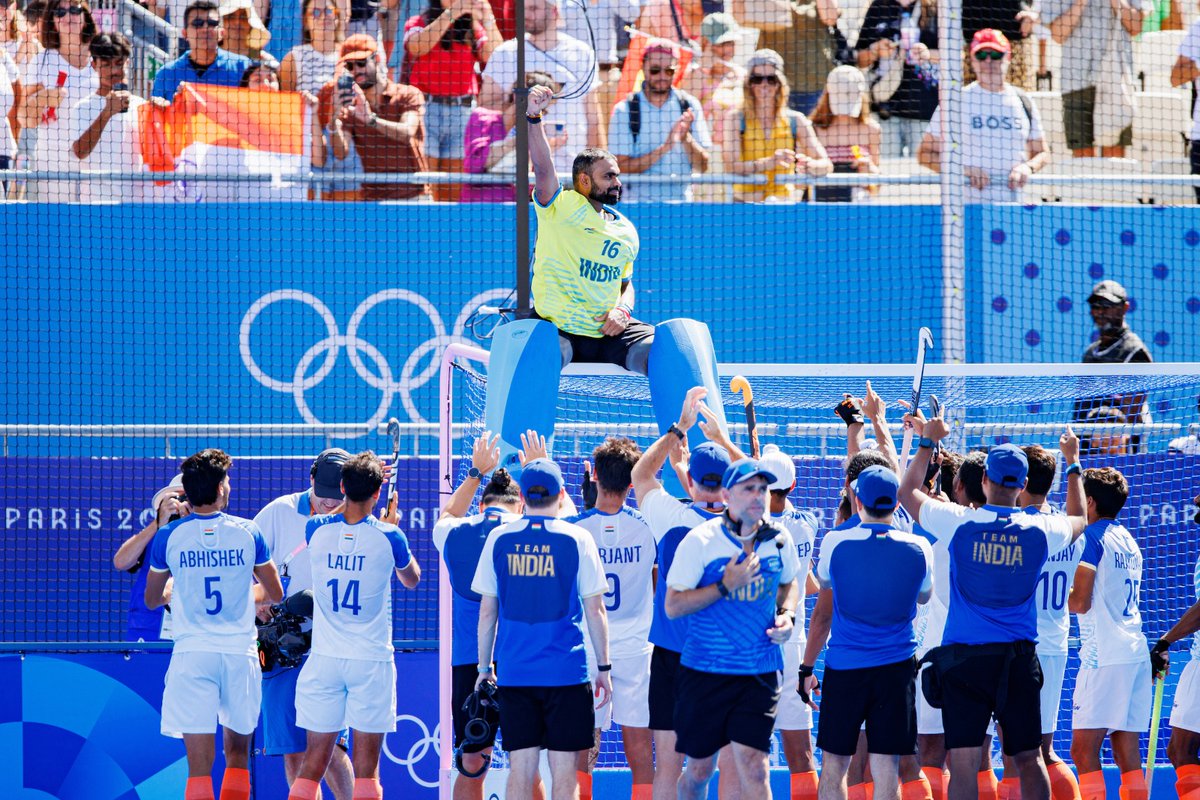 apurba_kd's tweet photo. Olympics: 🥉🥉
Asian Games:🥇🥇🥉
CWG: 🥈🥈
Asian Champions Trophy: 🥇🥇🥇🥇🥈
Asia Cup: 🥈
Champions Trophy: 🥈🥈
20 years
336 matches for 🇮🇳

Thank you, @16Sreejesh

#Paris2024    #Olympics #OlympicGames https://t.co/hyp4ZaDBuE