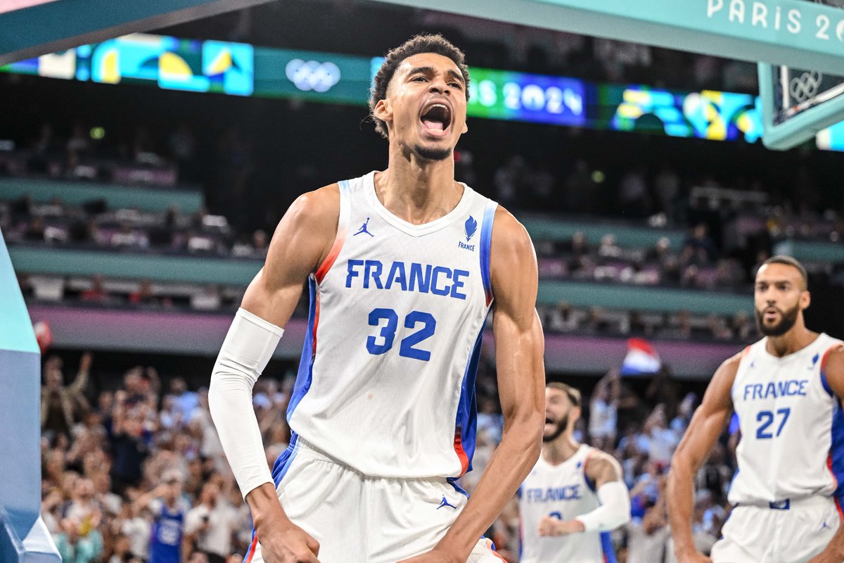 🚨 𝗠𝗔𝗚𝗡𝗜𝗙𝗜𝗤𝗨𝗘 ! 𝗟𝗔 𝗙𝗥𝗔𝗡𝗖𝗘 𝗘𝗦𝗧 𝗗𝗘́𝗦𝗢𝗥𝗠𝗔𝗜𝗦 𝗤𝗨𝗔𝗟𝗜𝗙𝗜𝗘́𝗘 𝗘𝗡 𝗙𝗜𝗡𝗔𝗟𝗘 𝗗𝗘 :

⚽️ Football (masculin)
🏐 Volleyball (masculin)
🤾 Handball (féminin)
🏀 Basketball (masculin)
🏀⏳ Basketball (féminin)

En cas de victoires, les Bleus pourraient