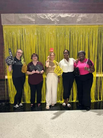 CabCo_SchoolPsy's tweet photo. There is #SchoolPsych intern Ms. Riedel (mini red hat!) with her #SISP team at @ConcordMiddle Open House last night! https://t.co/YutiZsjEsu