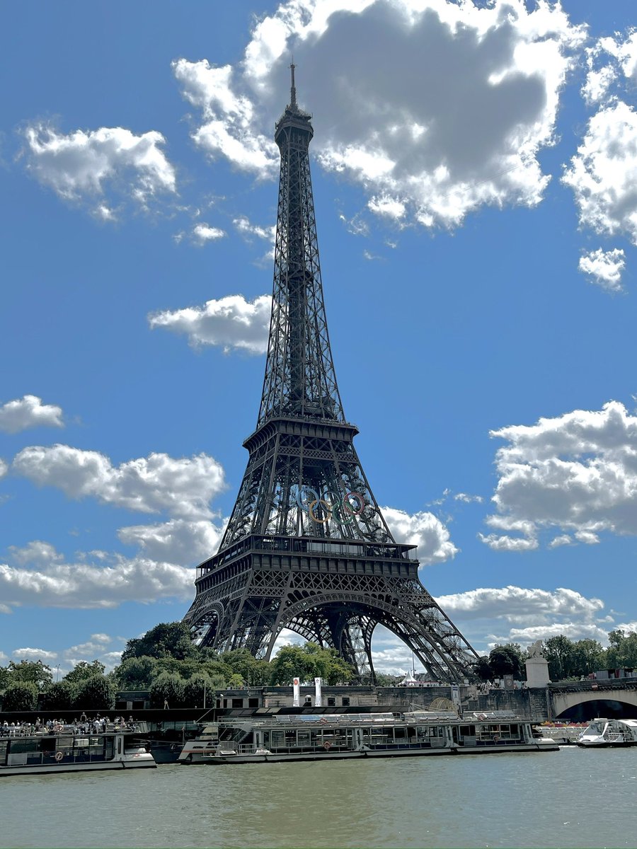 FizzyBlossom's tweet photo. 24 hours in Paris 💜 

#Paris2024 https://t.co/ZzhQ099UEk