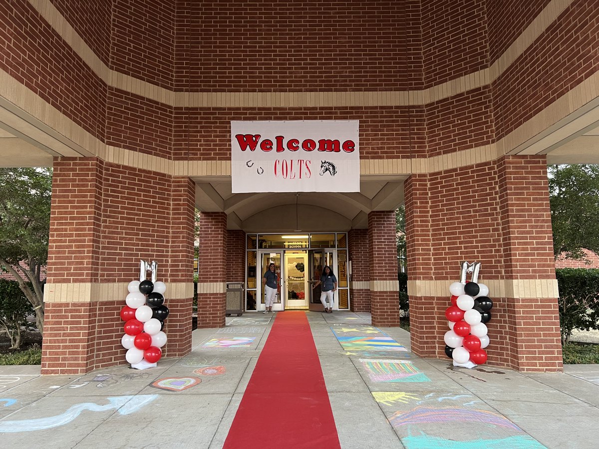 Happy 1st Day of School!  So excited for the students to walk the red carpet to begin the 24/25 school year!