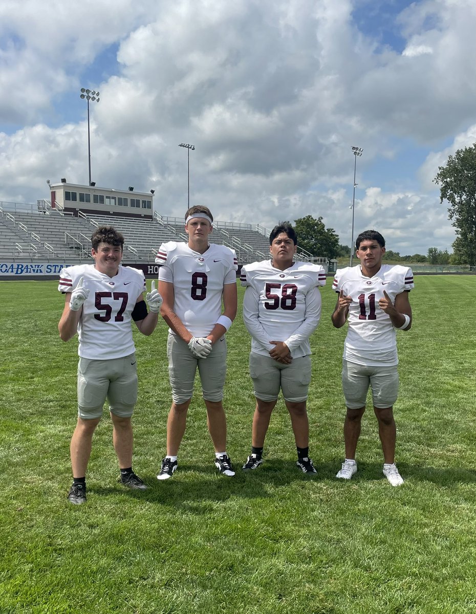 I’d like to introduce you to our 2024 captains!
From left to right:  Dom Lindenberger, Josiah Clement, Hondo Munoz, Alex Spencer
Congratulations to these 4 young men!