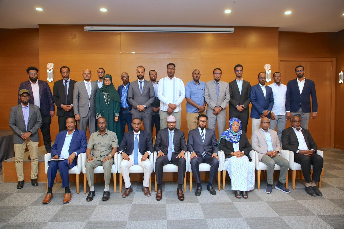 BihiEgeh's tweet photo. Today, we concluded the 22nd Ministerial Intergovernmental Fiscal Federalism meeting in #Mogadishu.  This 3-day meeting helped to advance our discussions on the harmonisation of taxes, deepening economic reforms, and maintaining macroeconomic stability going forward. I am grateful to all the FMS Finance Ministers, Deputy Mayor of Administration and Finance of the Benadir Regional Administration and technical staff for making this meeting a success.