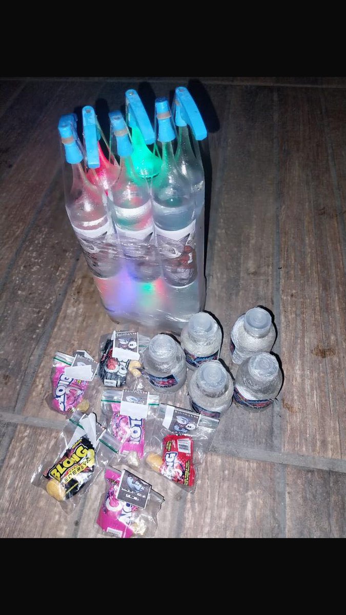 QUER FICAR DE BOA ENTAO VEM COM AS FORTE DO LIXAO BROTA QUE TEM MUITO LANÇA DE 60$ BLACK DE 20$ E BALA DE 25$ SO AS FORTES PRA CURTIR ANOITE DAQUELE JEITAO