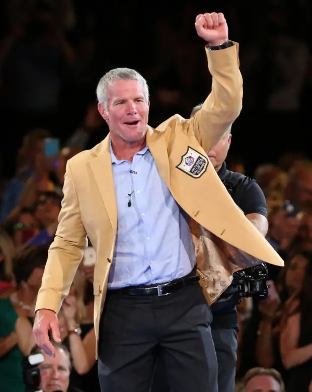 BrettFavre's tweet photo. Hard to believe it’s already been 8 years since my Hall of Fame induction. 

I thank God for the talent He gave me, my wife for being a strong support, and my teammates who deserve a lot of credit too. I wouldn’t have been inducted if it wasn’t for there dedication and tough play. 

Also, to all my fans — thank you for showing up with that #4 !