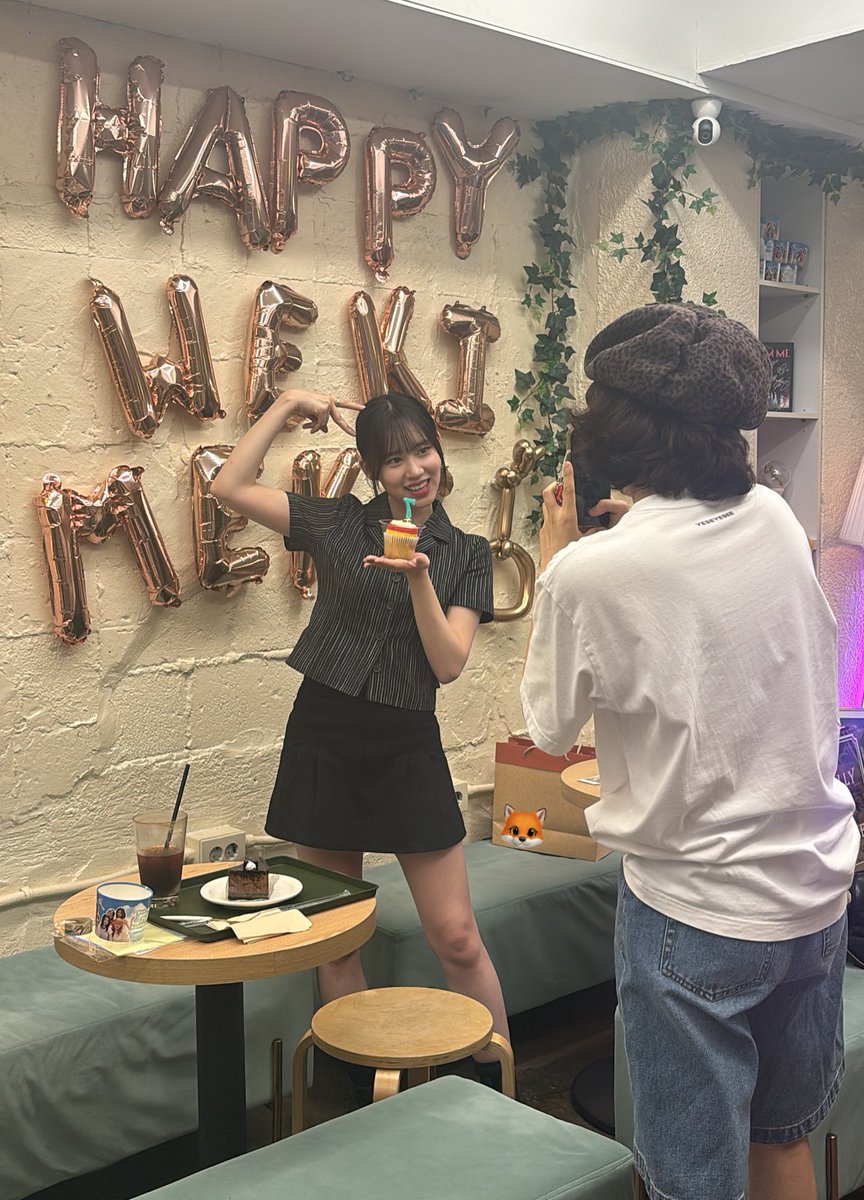 haeflower_22's tweet image. 7주년 카페에 엘리랑 루아도 왔다감!!!
기염댕이덜아... 사랑해~~ 축하해~~🥹🤍

#위키미키7주년 #언제나영원히위키미키 #𝑾𝒆𝒌𝒊𝑴𝒆𝒌𝒊7𝒕𝒉𝒂𝒏𝒏𝒊𝒗𝒆𝒓𝒔𝒂𝒓𝒚