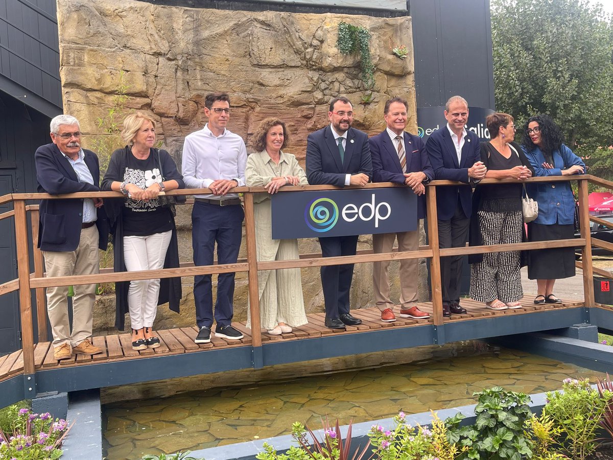 psoegijon's tweet image. 🌹 Acompañamos al presidente del @GobAsturias, @AdrianBarbon, en la visita institucional a la @Feriasturias 

🔝La #FIDMA es uno de los acontecimiento de mayor relevancia en #Asturias gracias a todas las personas y entidades que la hacen posible desde hace 100 años.