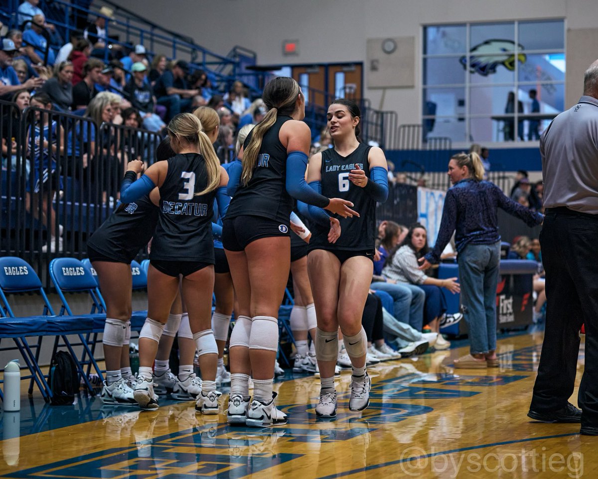 First scrimmages tomorrow! Be there‼️‼️ 9:15 Eagle Mountain 1:00 Weatherford 
1:50 Abilene cooper #allfor1 #seniorseason