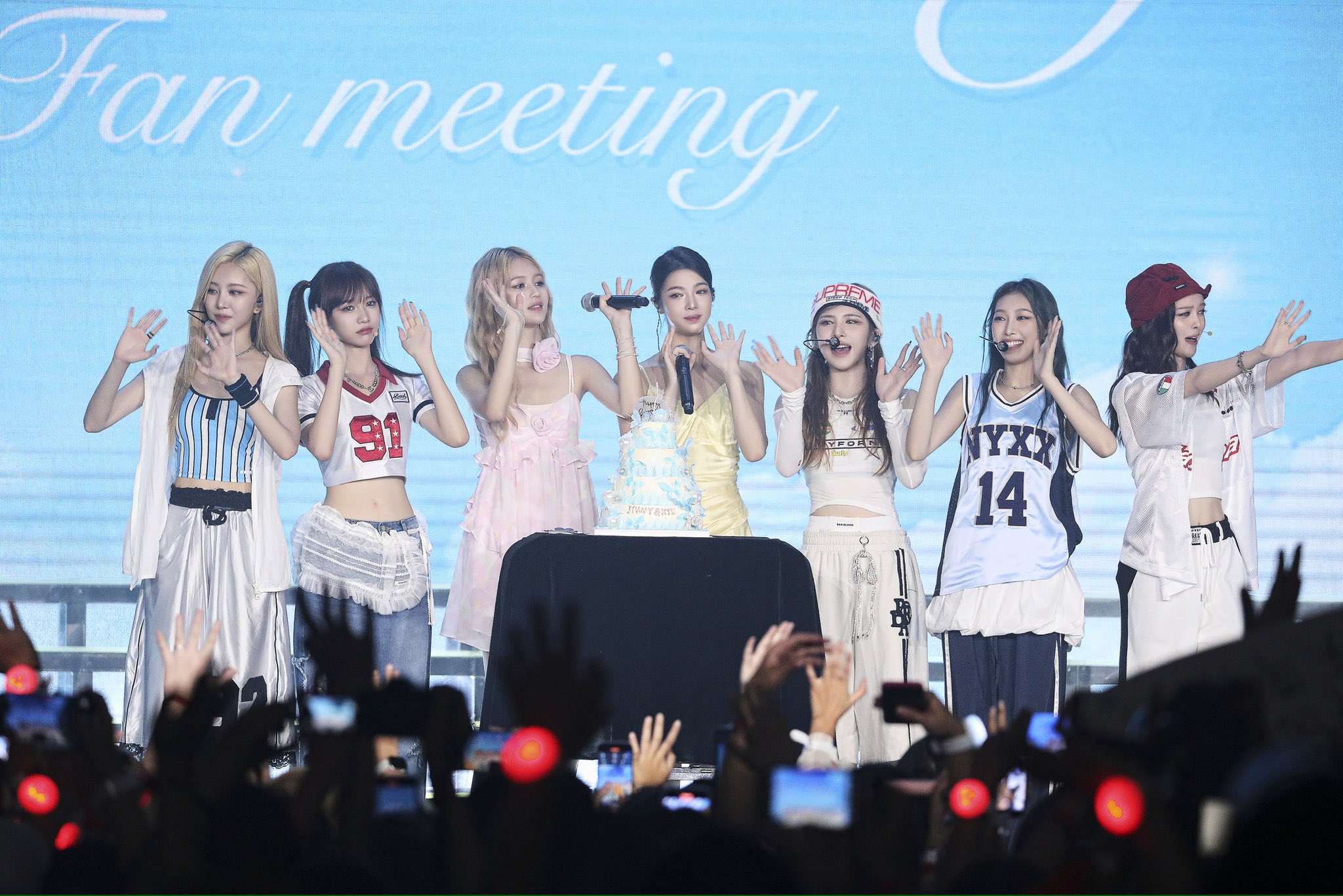 GUejIVBa8AA_T1G?format=jpg&name=large