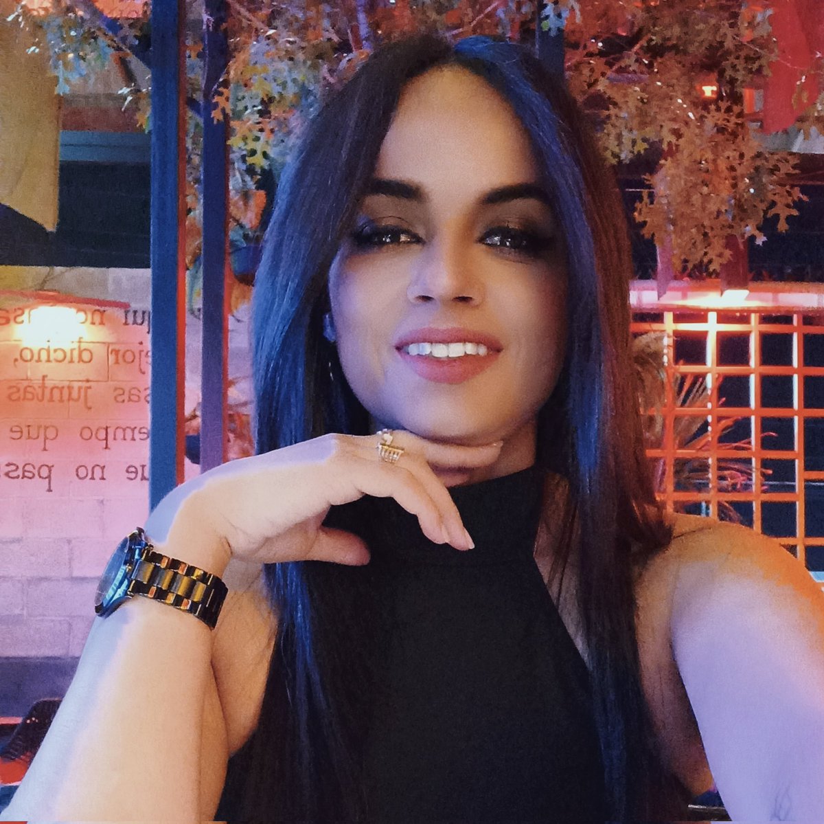 Kari30439773's tweet photo. #NuevaFotoDePerfil https://t.co/fcUCvpNUBa