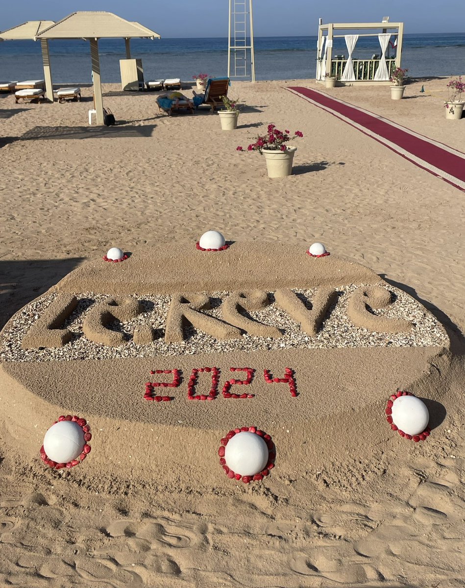 KateLine6's tweet image. Enjoying some quality family time and much needed sunshine 🇪🇬🤿☀️🏖️ @LoisGrace19