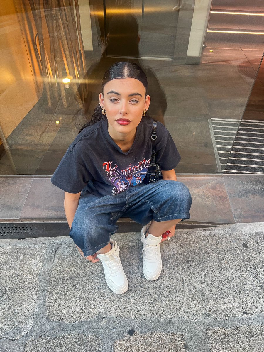 sofi fernandez tweet media