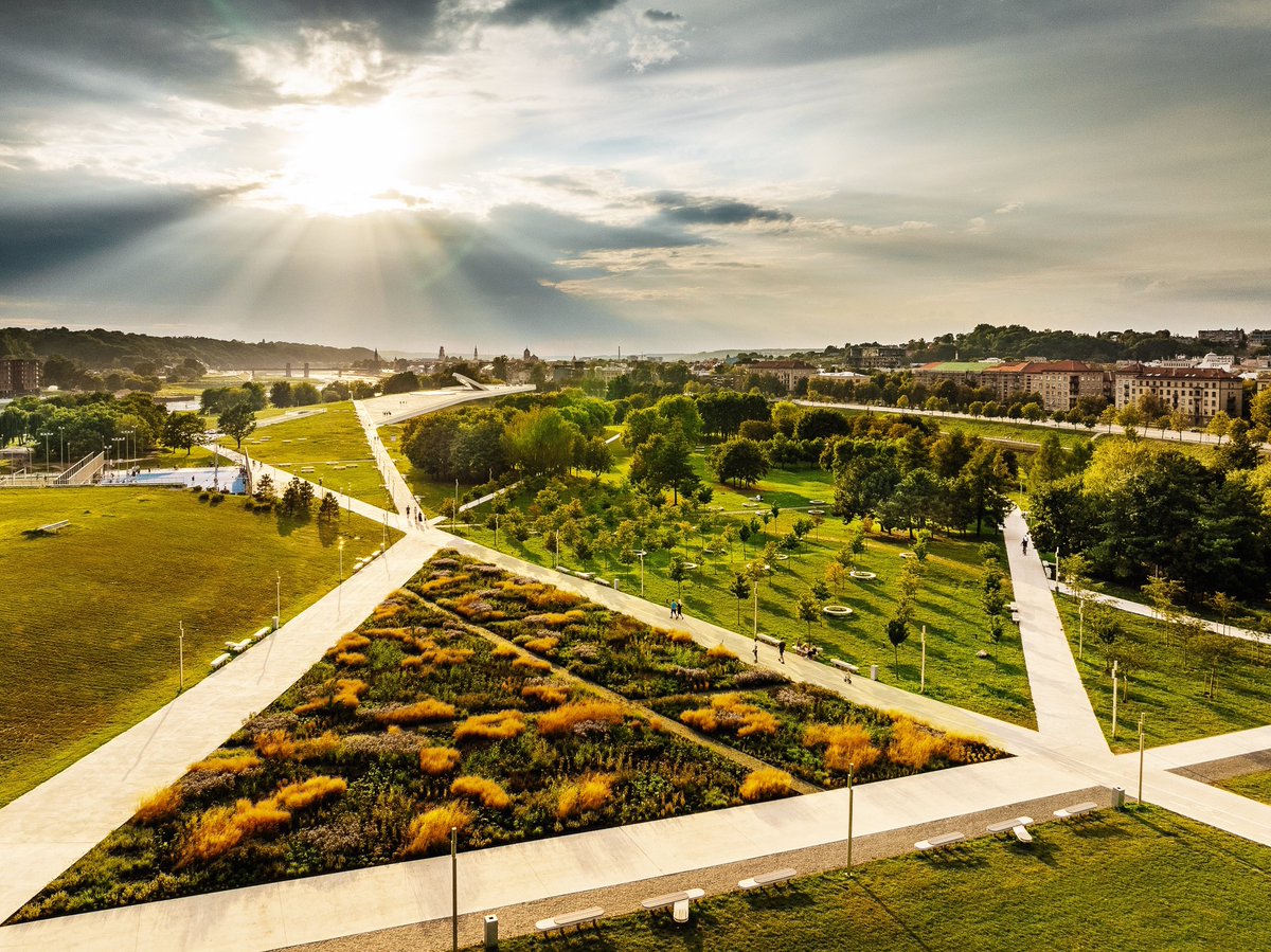 NejauNet's tweet photo. #Kaunas #Lithuania #Lietuva #dronas #Mavic3 #mavic3pro #drone #kaunastic #kaunasaerial #summer2024 #djimavic3pro #vasara2024 #hasselblad #hasselbladdrone #nemunosala https://t.co/ZtcvTzxsvm