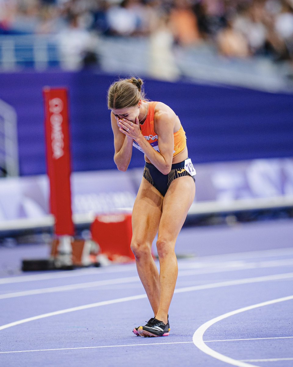 Cuando te lo dicen // Cuando lo asimilas.

#CORREDOR\ #Paris2024

Fotos: <a href="/vsmphotoevents/">victor seco muñoz</a>.