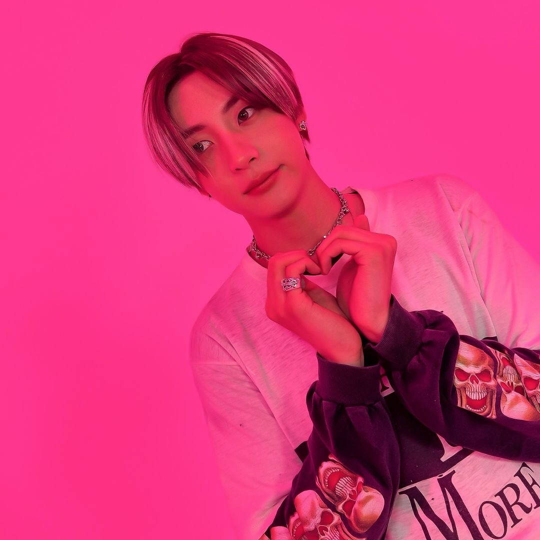 ( 📷 ) IG ⊹ 01.08.2024

— #ANTON :  Coulisse photo de 「Lucky」#3 📷

🔗 instagram.com/p/C-HkMMjvXDs/…

#ANTON #RIIZE #앤톤 #찬영 #라이즈 #アントン