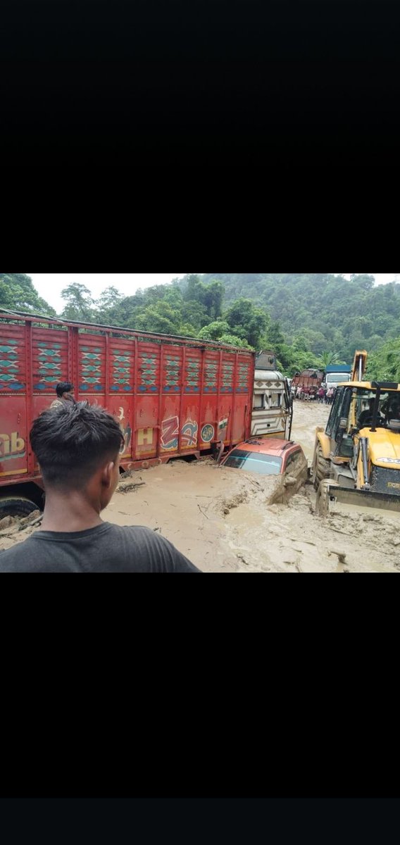 bhrlskr786's tweet photo. @ParimalSuklaba1 Uncle , These Photo are (NH6) Malidor to Ladrymbai-Jowai Road.
You are currently present in the LokSabha, So speak very seriously about this road so that this road is repaired as soon as possible, as the passengers are traveling through the road in  difficulty.🙏 https://t.co/oEH5hbHaTU