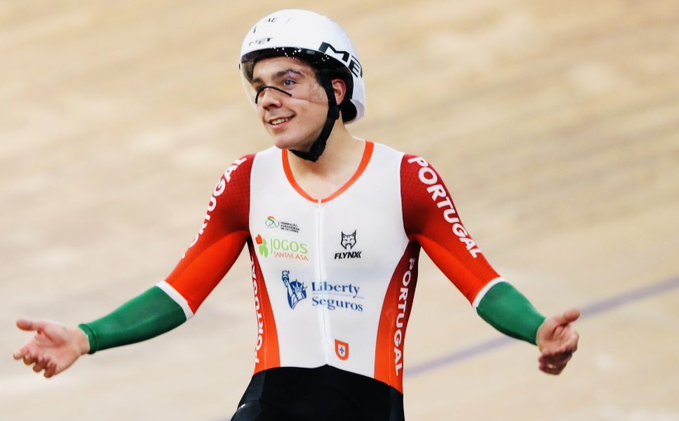 HISTÓRICO: IURI LEITÃO É PRATA NO OMNIUM! 🥈

SEGUNDA MEDALHA PARA PORTUGAL EM #Paris2024 

FANTÁSTICO! PARABÉNS! 👏🇵🇹