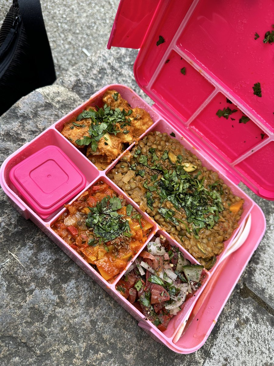 Working away from home, with co workers you’ve never met before, can be very daunting. However, I met the best new co worker today, who also brought me this incredibly delicious Moroccan lunch!  The best day with my new lovely coworker❤️