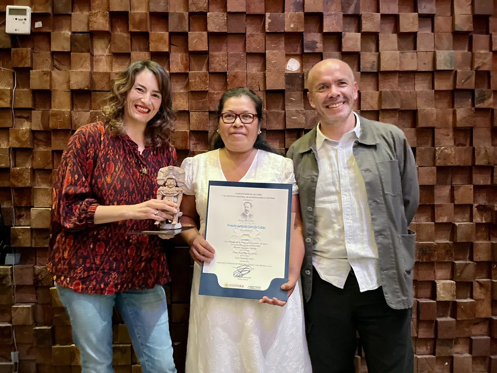 Libros UNAM tweet media