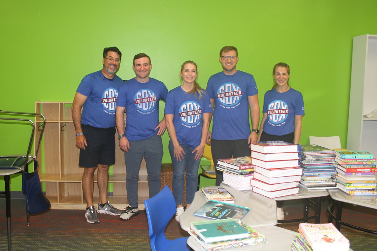 Last week, AHEAD joined forces with <a href="/CoxComm/">Cox</a> for a meaningful Day of Service at <a href="/cityofrefugeatl/">City of Refuge</a>. This incredible initiative supports families in crisis, offering them a beacon of hope and a pathway to stability.
 
#LightHopeTransformation #CityofRefuge #AHEADGivesBack