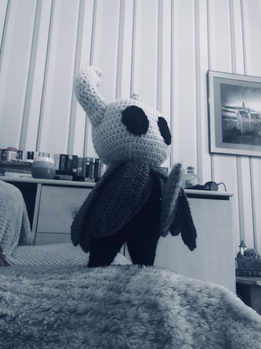 I know, I know, this is an Undertale AU art account…
But cmon…
I can’t spend hours making a plush for my favourite game and not brag about how perfect it came out
Look at it
It’s just a lil guy

#hollowknight #crochet #silksong #teamcherry #plushie #amigurumi