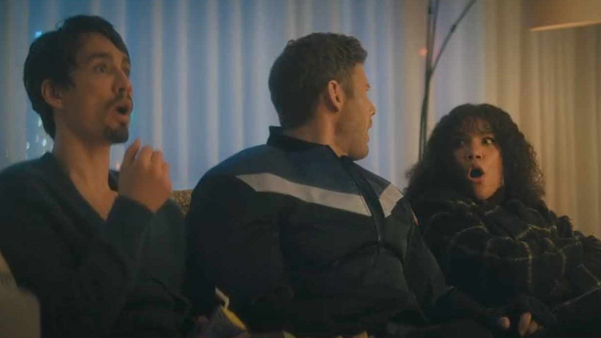 peliculaluvr's tweet photo. their reaction to the whole lila &amp; five's affair is GOLDEN #TheUmbrellaAcademy https://t.co/kiu4HPRTle