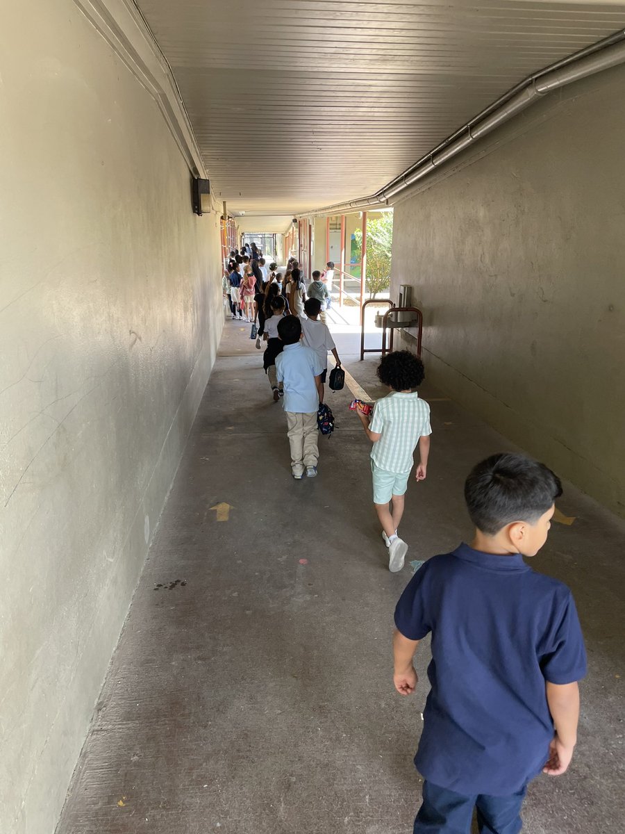 The Rio Vista Rockets are rocking the first day of school! 🚀 <a href="/MtDiabloUSD/">MDUSD</a>