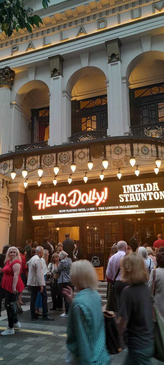 Glamorous Matt 📼 tweet media